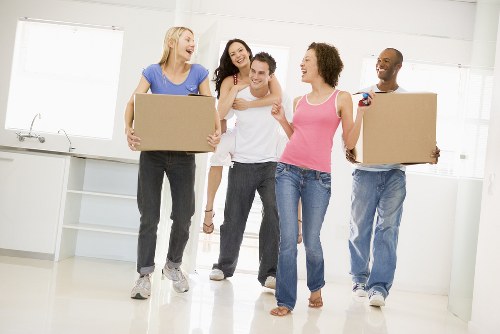 Local van service handling boxes and household items in Maidahill