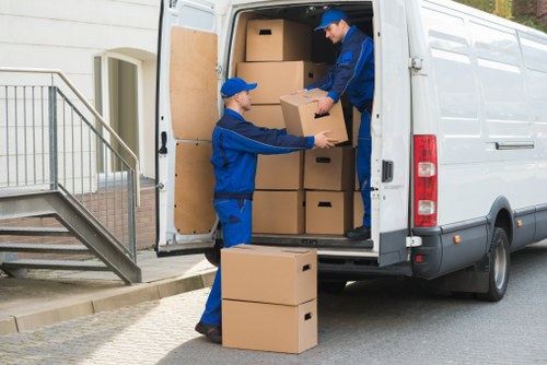 Residential and commercial moving service in Maidahill