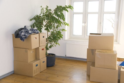 Commercial moving truck service for Maidahill businesses