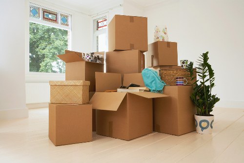 Careful packing and loading for Maidahill removals